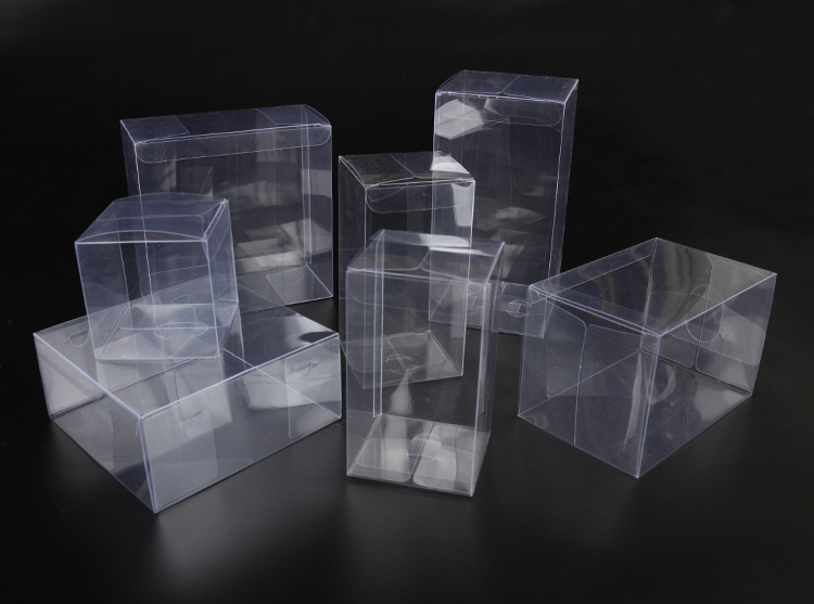 Clear plastic box