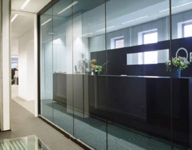 Glass processing and installation service