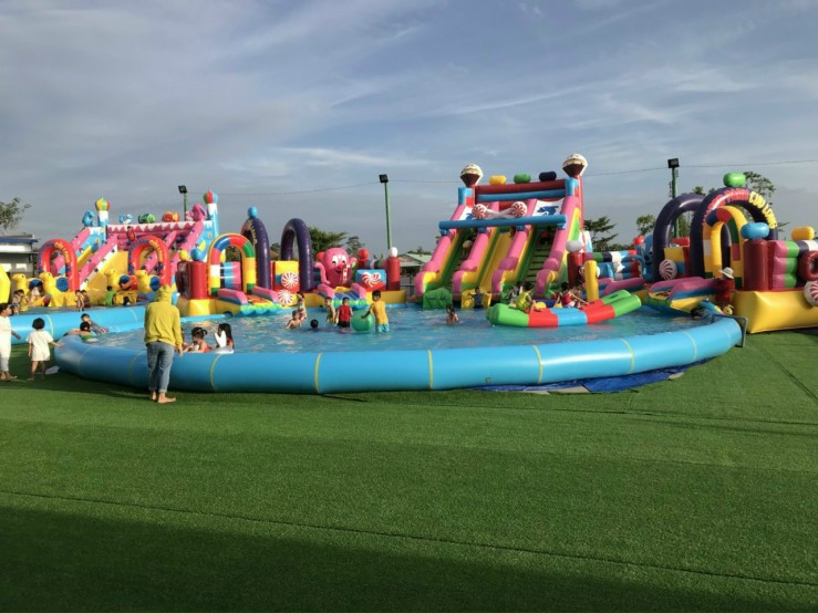 Inflatable house