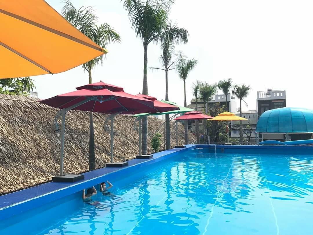 Swimming pool design and construction