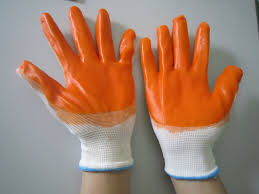 Plastic-coated gloves