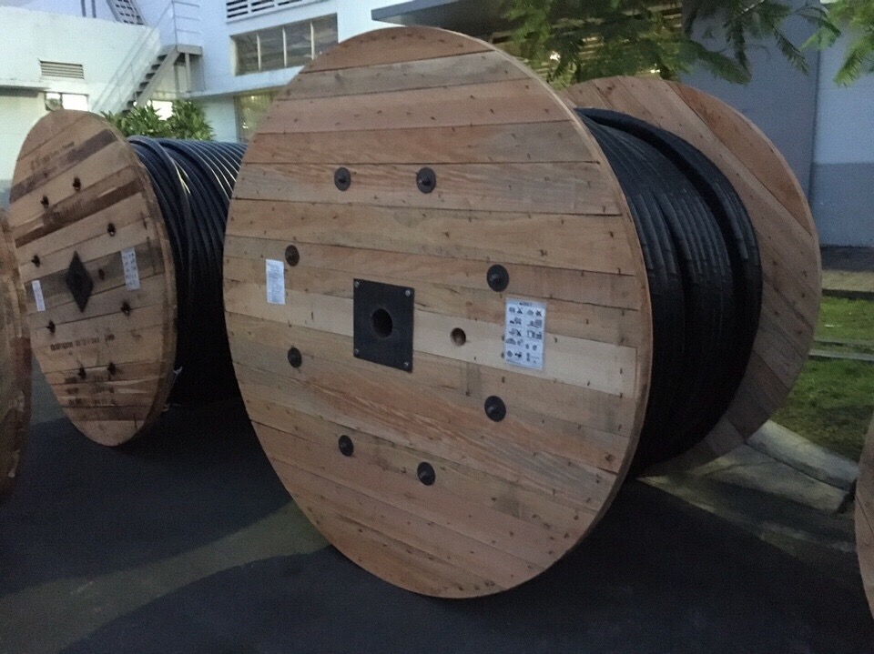Wooden bobbin
