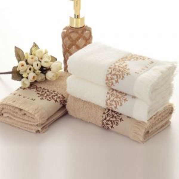Flower woven towel