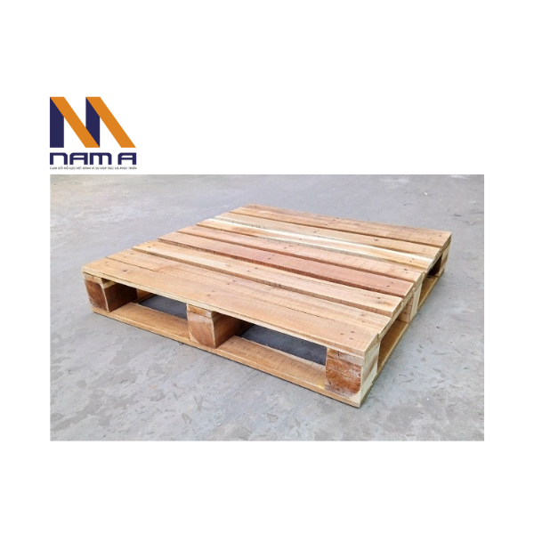 4-way wooden pallet