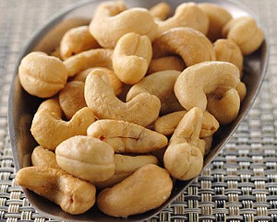 Salted roasted cashews