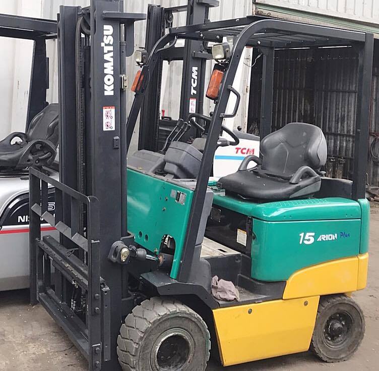 Electric forklift