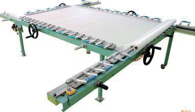 Mesh stretching machine