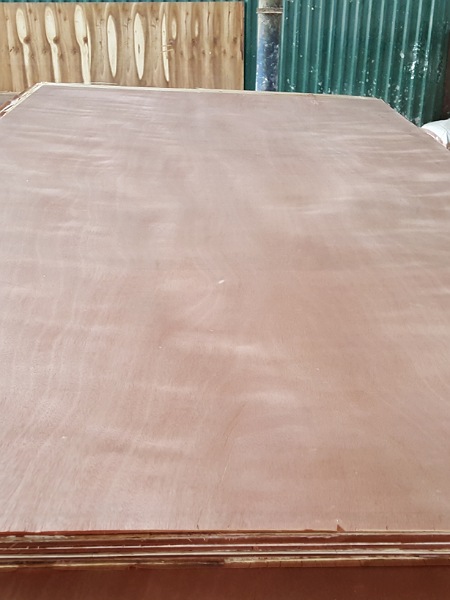 Plywood with 15% Melamin glue