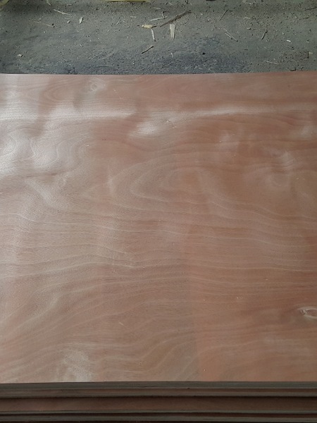 Twice hot pressed plywood