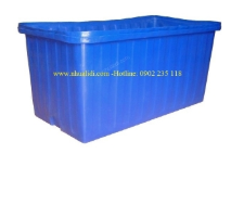 Large capacity plastic boxes