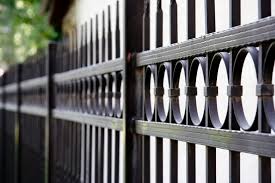 Cast aluminium fence