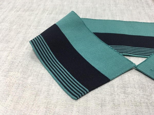Polyester knit collar