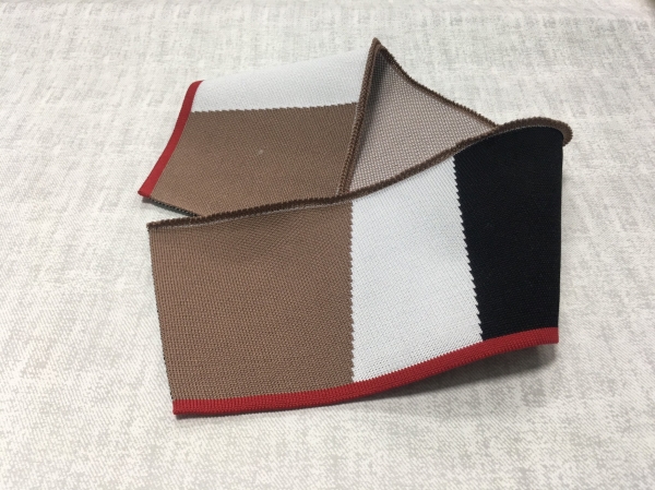 Polyester knit collar