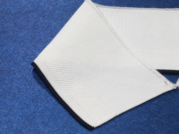 Polyester knit collar