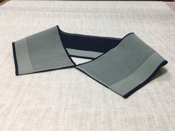 Polyester knit collar