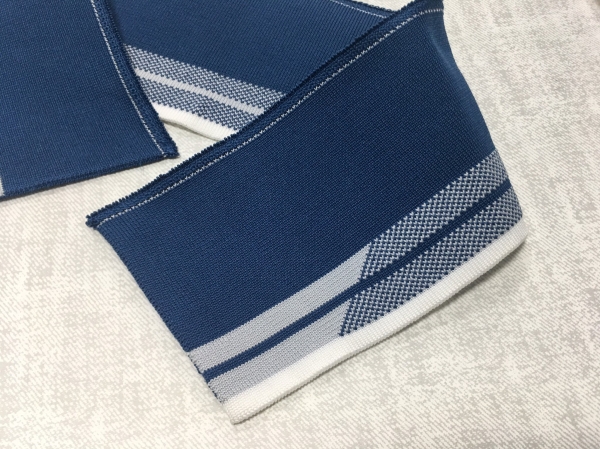 Polyester knit collar