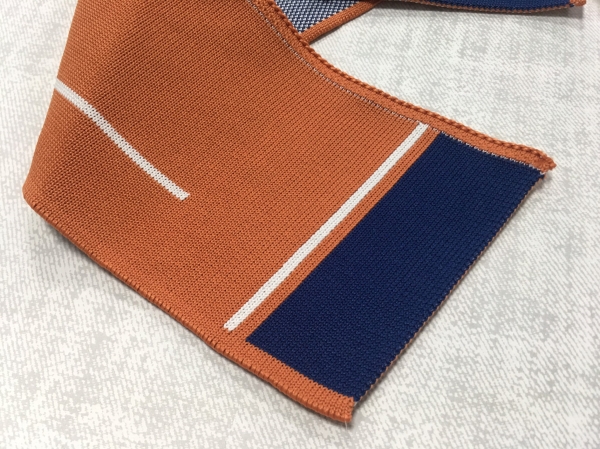 Polyester knit collar