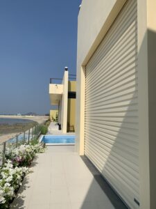 Rolling shutter