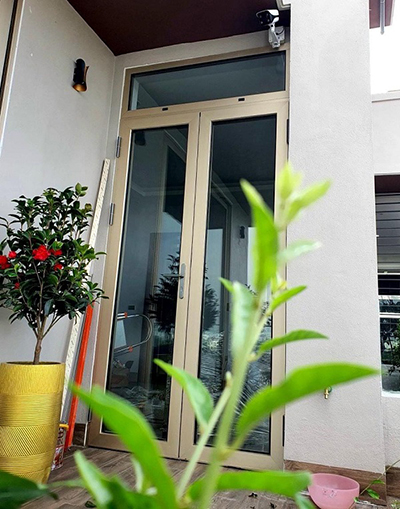 Maxpro aluminum door