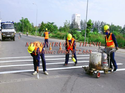 Road marking paint