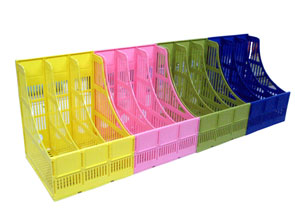 Three-compartment file folder