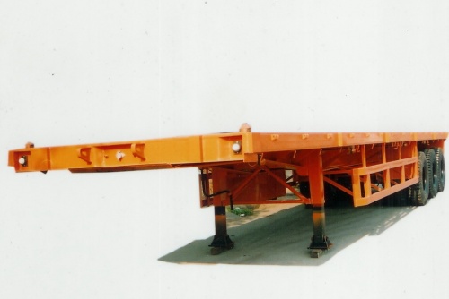 Semi trailer