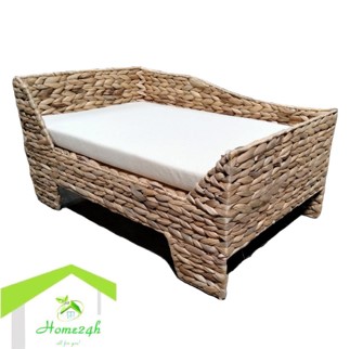 Water Hyacinth Pet Bed