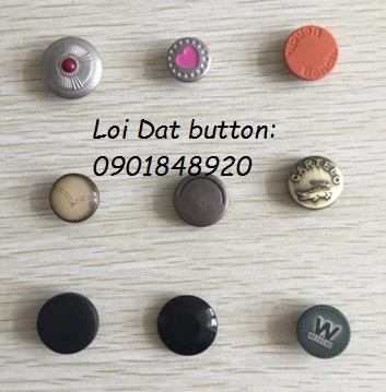 Metal buttons