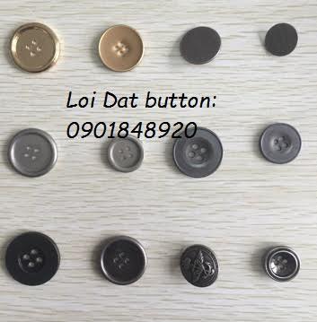 Metal buttons