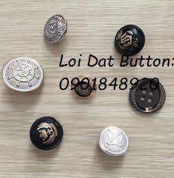 Metal buttons