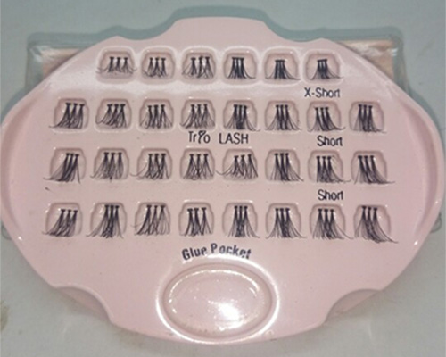 False eyelashes