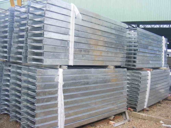 Galvanized tray ladder