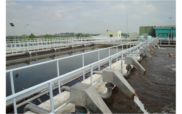Industrial wastewater treatment system