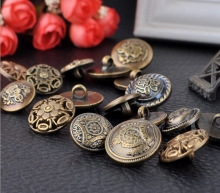 metal buttons
