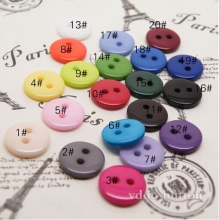 Plastic buttons
