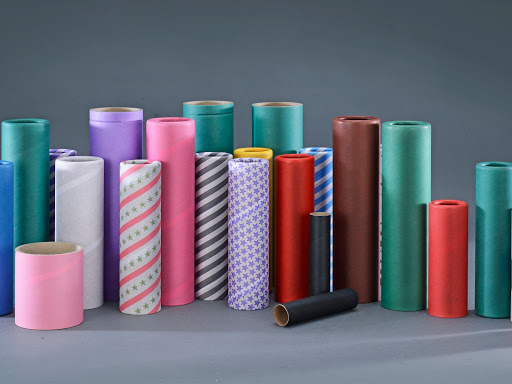 Winding paper tube for straight yarn