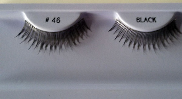 False eyelash pair