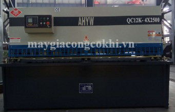 Tole cutting machine