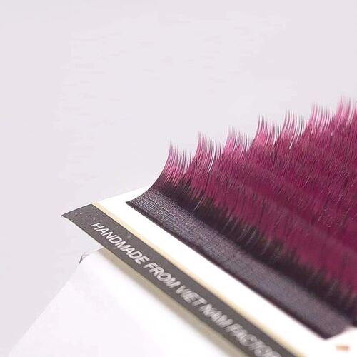 New model - color eyelash extensions