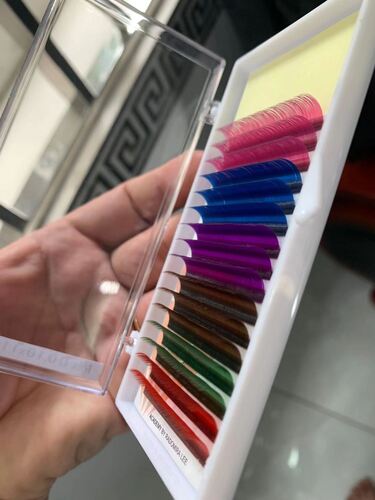 New model - color eyelash extensions