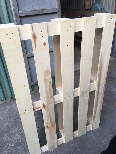 Cutting and processing pallet