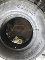 Loader tire
