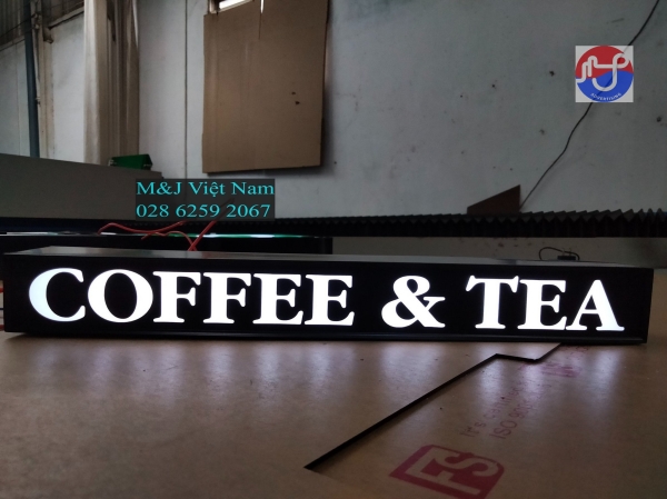 Frameless aluminium letter