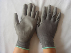 Cleanroom gloves