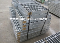 Grating for manhole cover