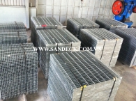 Grating for manhole cover