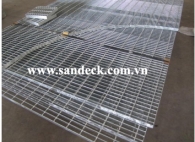 Steel grating floor