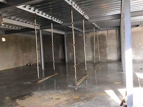Decking floor construction