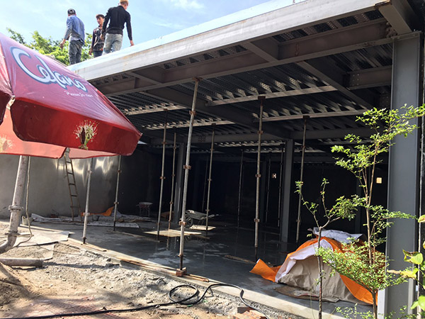 Decking floor construction