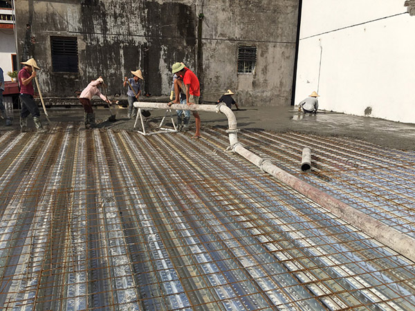 Decking floor construction